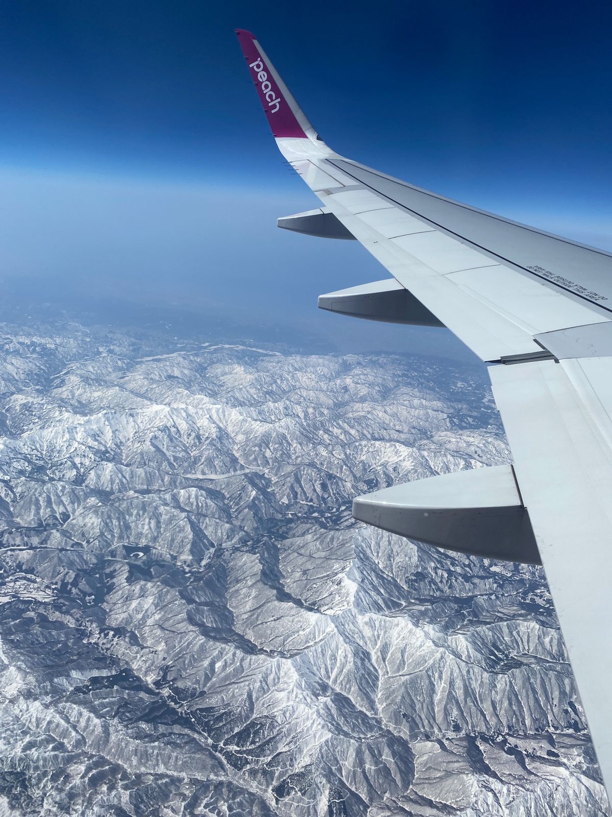 雪山を眺めながら初めての冬の北海道。
予定通り飛んでくれて一安心。