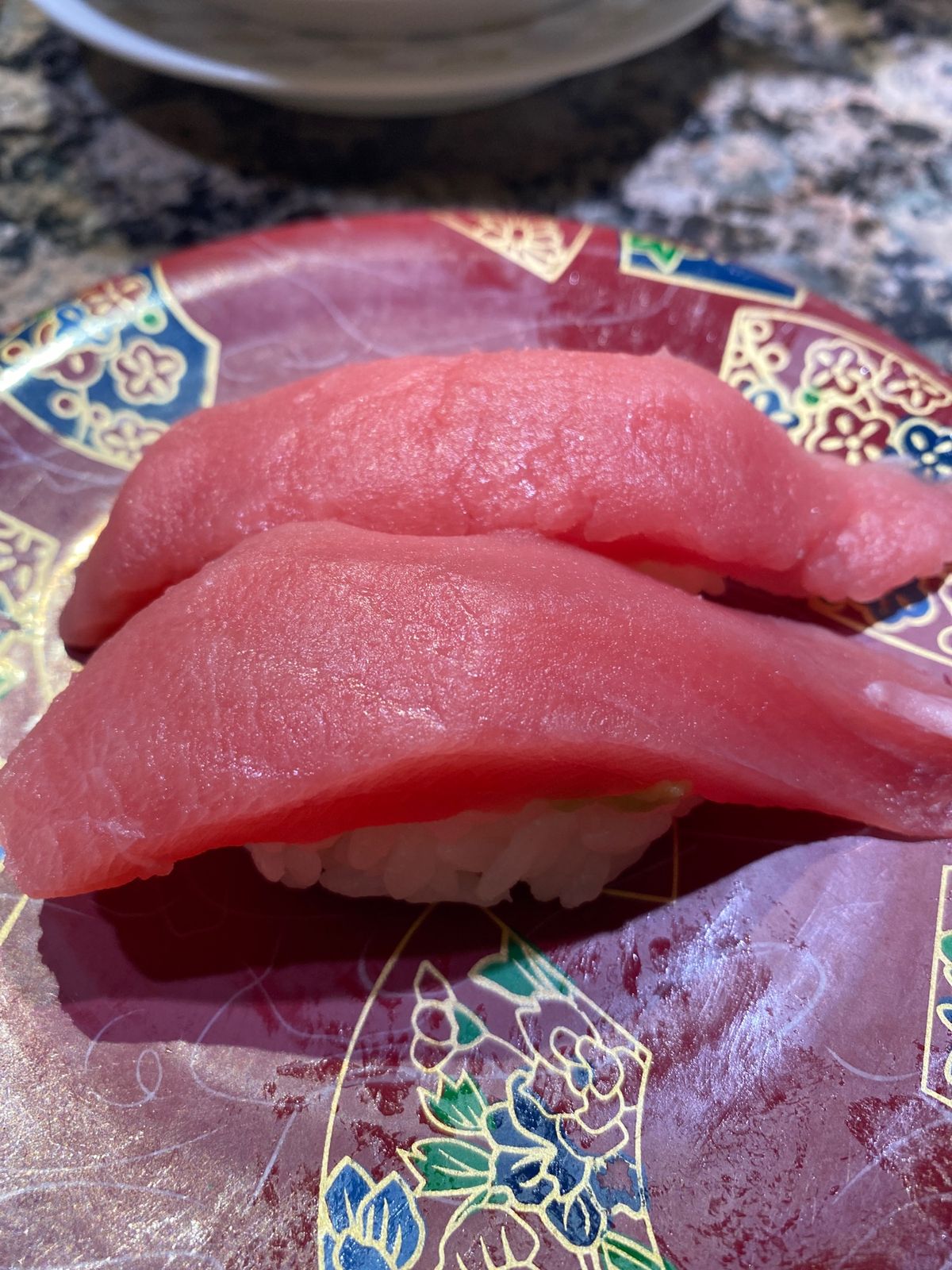 着いたらやっぱりお寿司。
茶碗蒸しで身体が温まる。