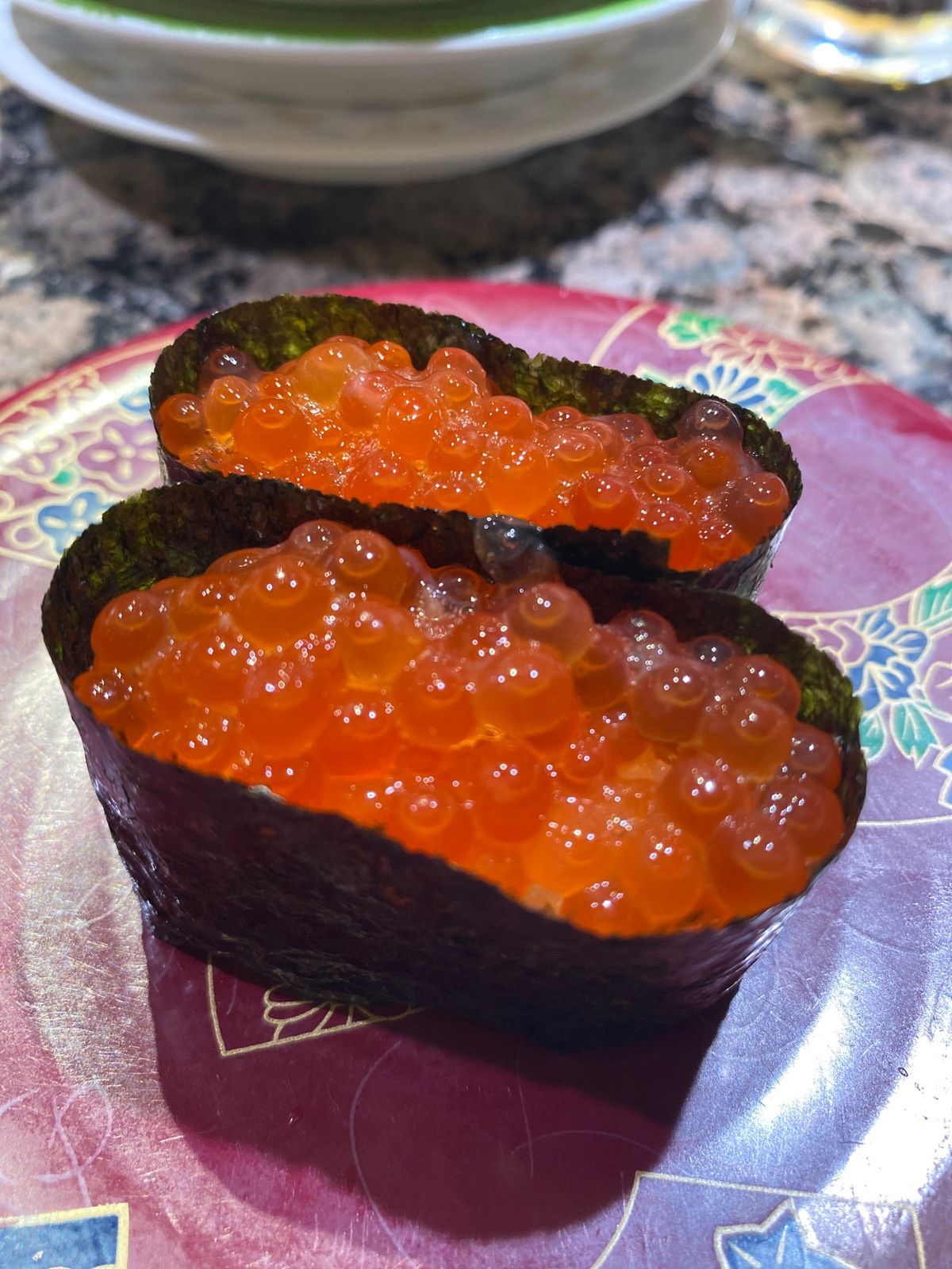 着いたらやっぱりお寿司。
茶碗蒸しで身体が温まる。