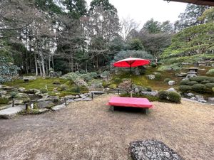 日吉神社の近くにある旧竹林院。比叡山延暦寺僧侶の隠居所だったそうです。広い...