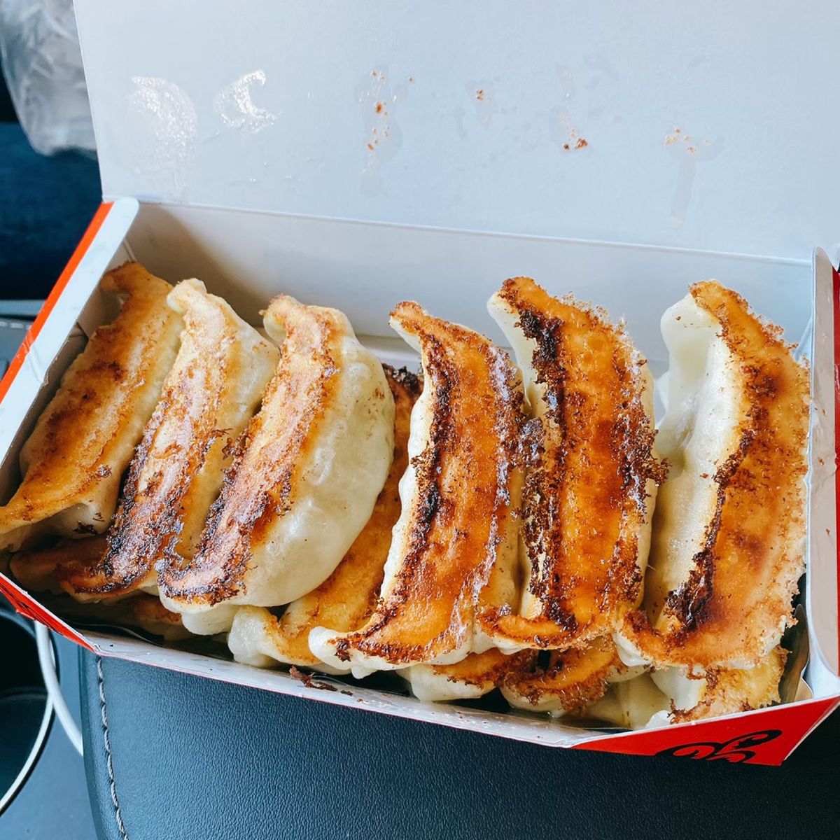 宿のメインディッシュ
華厳の滝
竜頭の滝
宇都宮餃子の正詞はコロナのため
...