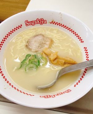味仙のアサリラーメンと
台湾ラーメン
スガキヤのラーメン