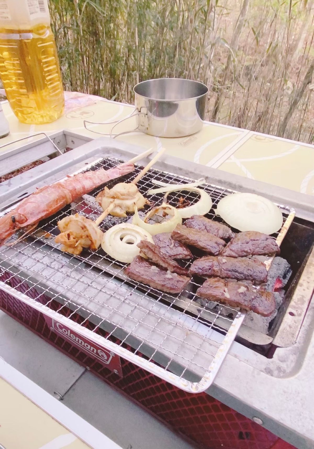 貸切状態のキャンプ場

外で食べるとおいしい❤️

大自然が1番のごちそう...