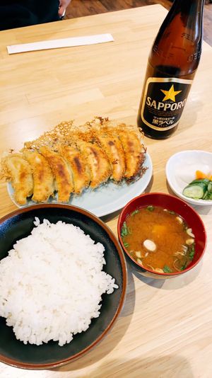 芦ノ湖

渡辺ベーカリーの
温泉シチューパン

餃子センターの餃子

菊川...