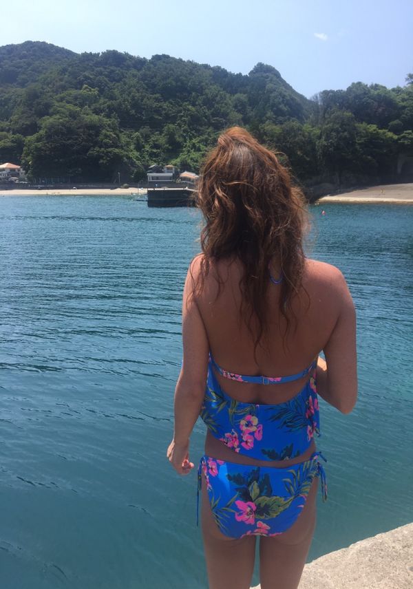 日本・静岡県「西伊豆の旅①」の写真：静かなビーチ
道の駅月ヶ瀬
きのこそば
...