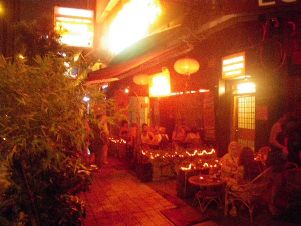 トルコ「関空 → マニラ→ ジャカルタ → スラバヤ→ トレテス→スラバヤ→マナド → バリ島→ クアラルンプール → バンコク→ パタヤ→ バンコク→ キエフ→ドネツク→キエフ→シンフェローポリ→ヤルタ→シンフェローポリ→マイコライフ→オデッサ→キエフ→タシケント→サマルカンド→タシケント→キエフ→オデッサ→ ヘルソン→マイコライフ→オデッサ→イスタンブル→関空」の写真