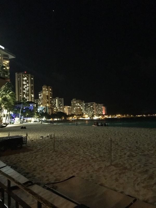 アメリカ(米国)・ホノルル「ハワイ新婚旅行」の写真：ロイヤルハワイアン、マイタイ