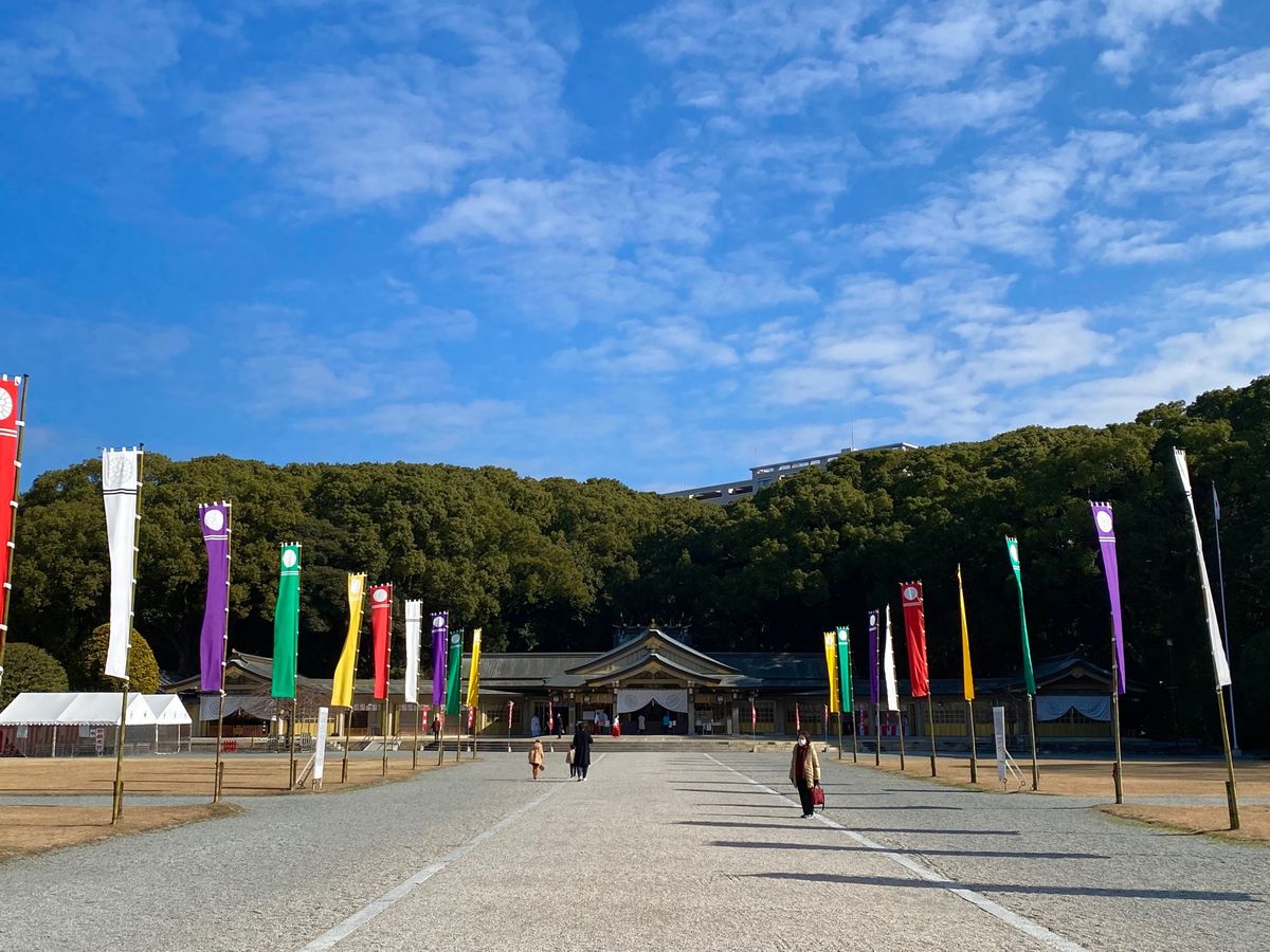 福岡縣護国神社

新年初の神社だったから
おみくじも
久々に大吉引いた！
...