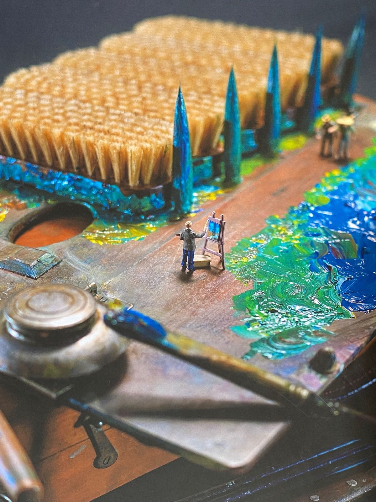 ゴッホ展に行ったら
田中達也さんのミニチュア作品とコラボしてた💕

福岡市...