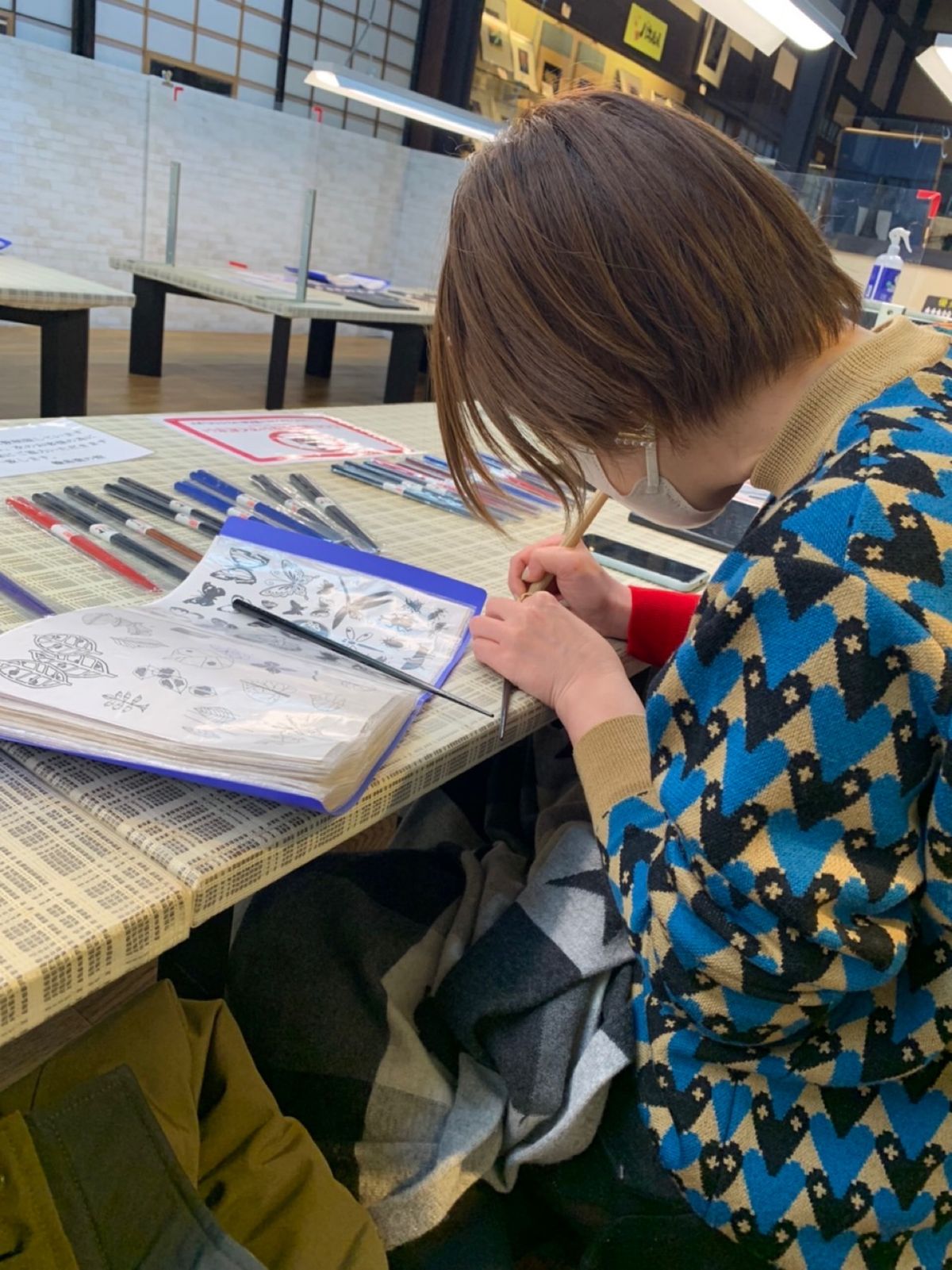 加賀 伝統工芸村 ゆのくにの森

次は沈金体験

まずは絵を彫る練習
あま...