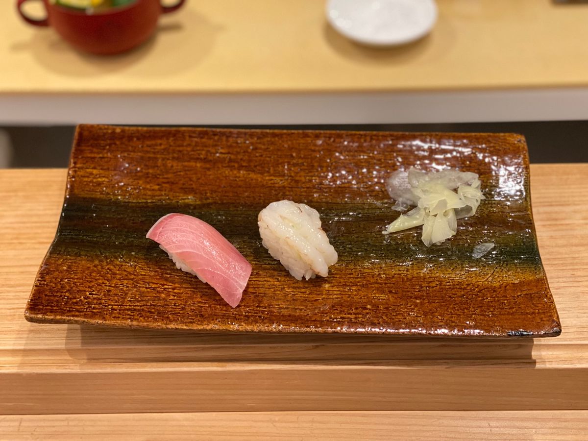 まずはテマさんが欲するノドグロ巻きを食べに
歴々へ🍣