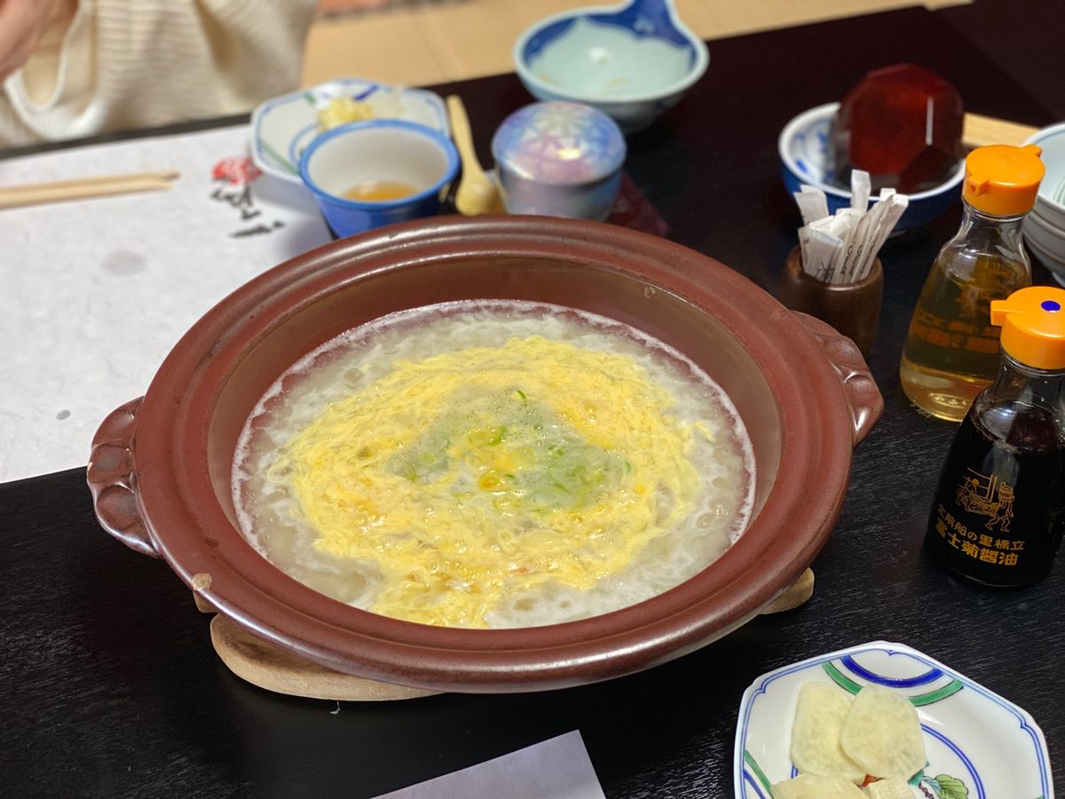 山本屋

塩茹での蟹を食べた後には
焼き蟹も出てきて
さらには蟹雑炊！！
...