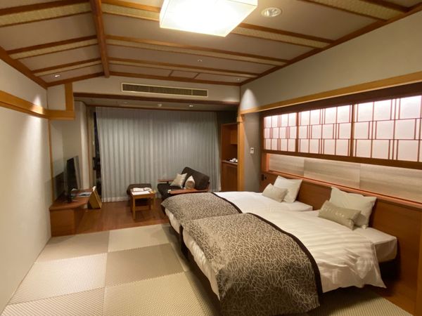 日本・石川県「出張ついでに山代温泉♨️」の写真：ゆのくに天祥

思ってた以上にお部屋が広...