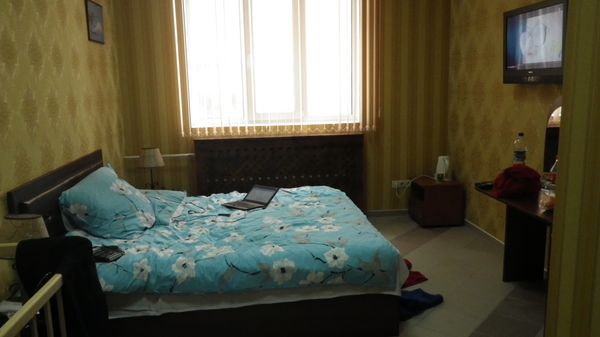 ウクライナ「神戸港→ 上海→ サンクトペテルブルク→ ミンスク→ キエフ→ ヘルソン→マイコライフ→オデッサ→ モルドバ→ オデッサ→ キエフ→ フランクフルト→キエフ→関空」の写真