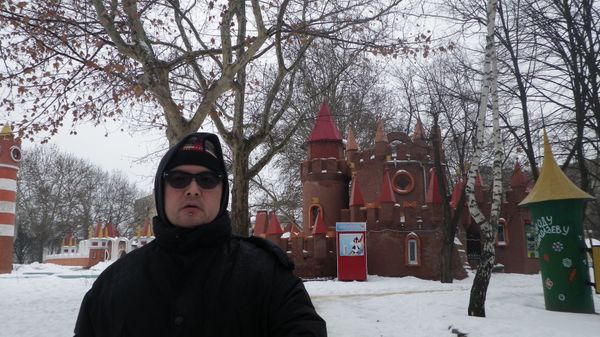 ウクライナ「神戸港→ 上海→ サンクトペテルブルク→ ミンスク→ キエフ→ ヘルソン→マイコライフ→オデッサ→ モルドバ→ オデッサ→ キエフ→ フランクフルト→キエフ→関空」の写真