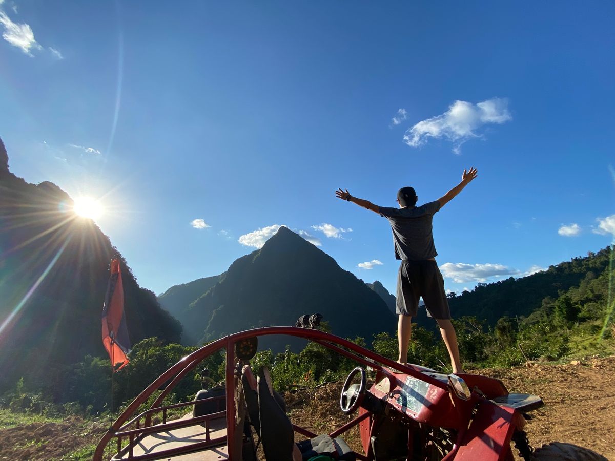 1.2枚目シンガポール
3枚目マレーシアのバトゥ洞窟
4枚目ラオスのヴァン...