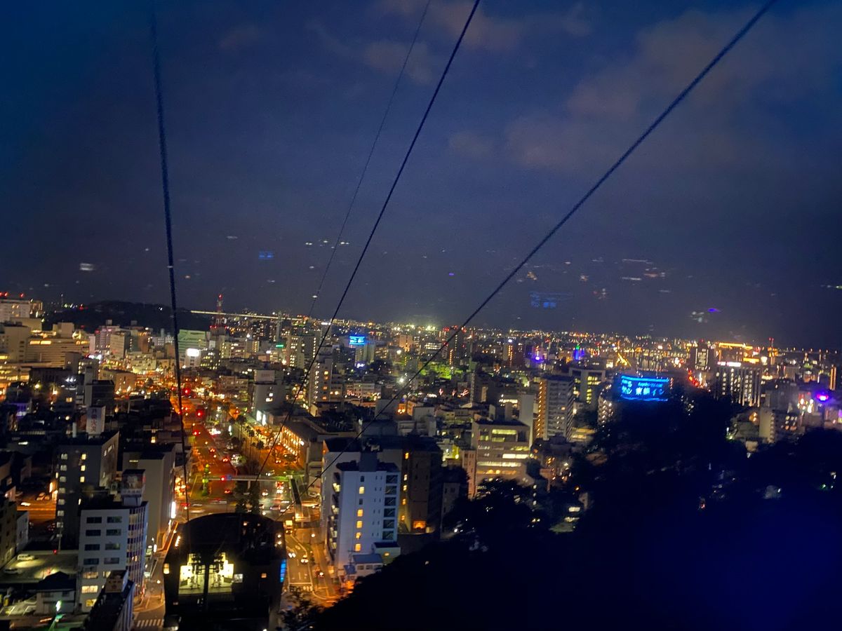 イベントがあれば、実際に見て楽しみたかったけど、コロナ禍の影響で、舞台しか...