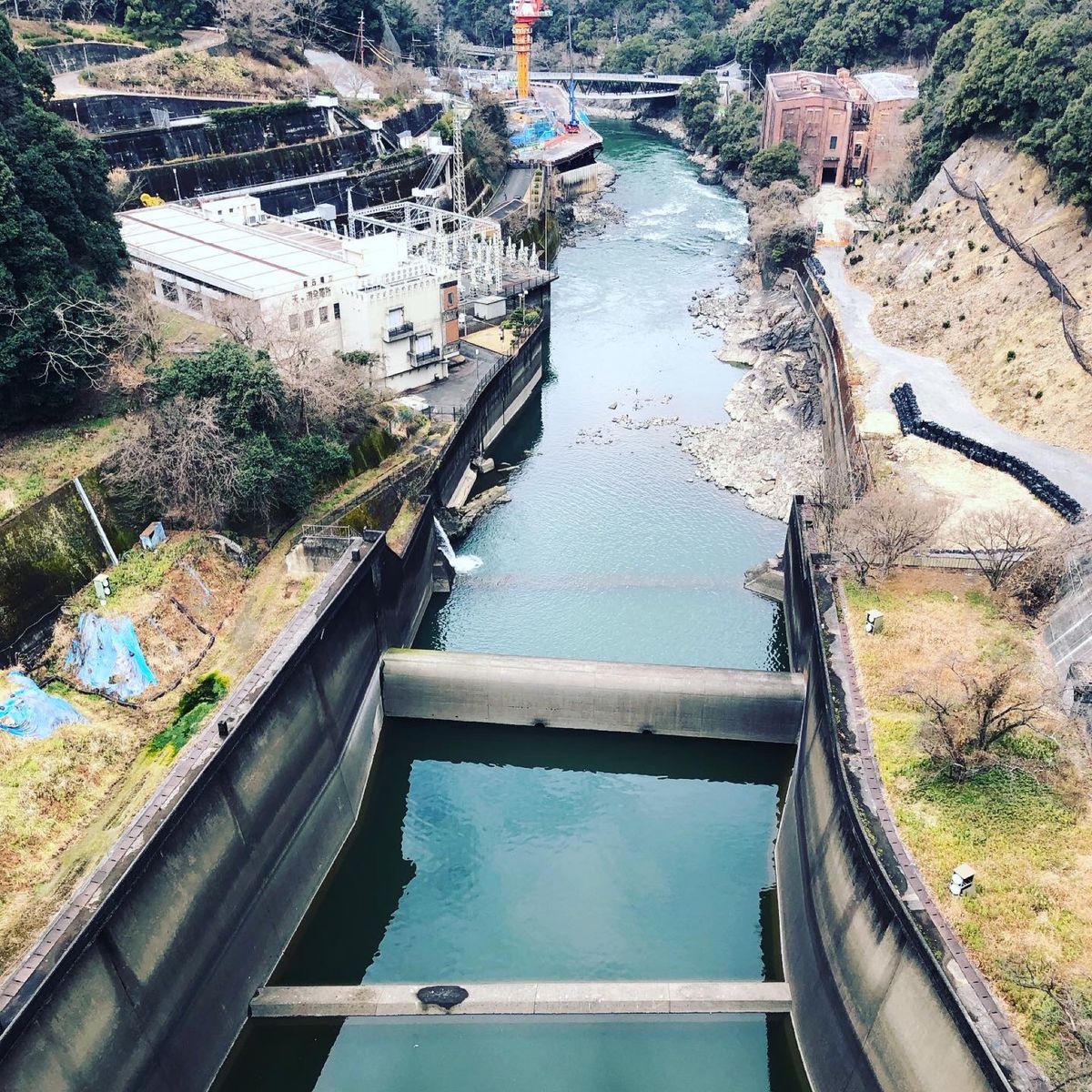ダムにハマる前の自分でも知っていた天ヶ瀬ダムは、宇治駅から歩ける距離にある...