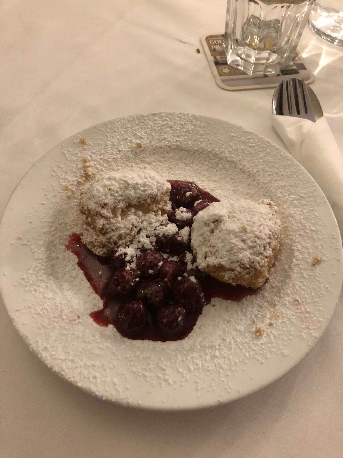 シュニッツェルやアプフェルストゥルーデルは毎回必ず食べます😅