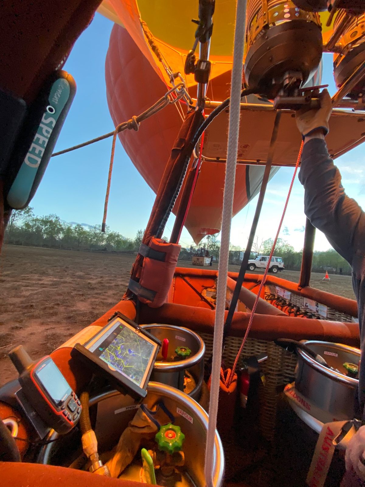 人生初の熱気球で大自然の空中散歩へ✨