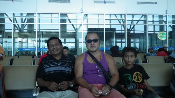 中国「大阪南港→ 上海→ マニラ→ セブシティ→マニラ→シンガポール→ バリ島→ ロンボク→ ギリトラワンガン→ ロンボク→ バリ島→ バンコク→ パタヤ→ バンコク→ アユタヤ→バンコク→アンヘレス→ マニラ→ 関空」の写真