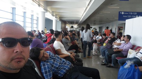 中国「大阪南港→ 上海→ マニラ→ セブシティ→マニラ→シンガポール→ バリ島→ ロンボク→ ギリトラワンガン→ ロンボク→ バリ島→ バンコク→ パタヤ→ バンコク→ アユタヤ→バンコク→アンヘレス→ マニラ→ 関空」の写真