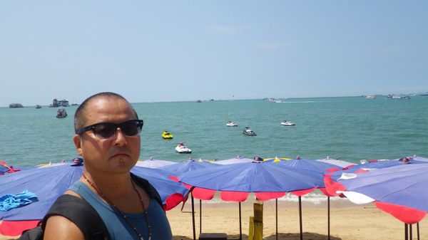 中国「大阪南港→ 上海→ マニラ→ セブシティ→マニラ→シンガポール→ バリ島→ ロンボク→ ギリトラワンガン→ ロンボク→ バリ島→ バンコク→ パタヤ→ バンコク→ アユタヤ→バンコク→アンヘレス→ マニラ→ 関空」の写真