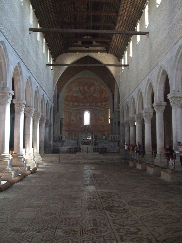 イタリア・アクィレイア「アクィレイアとグラード」の写真：フレスコ画も良い