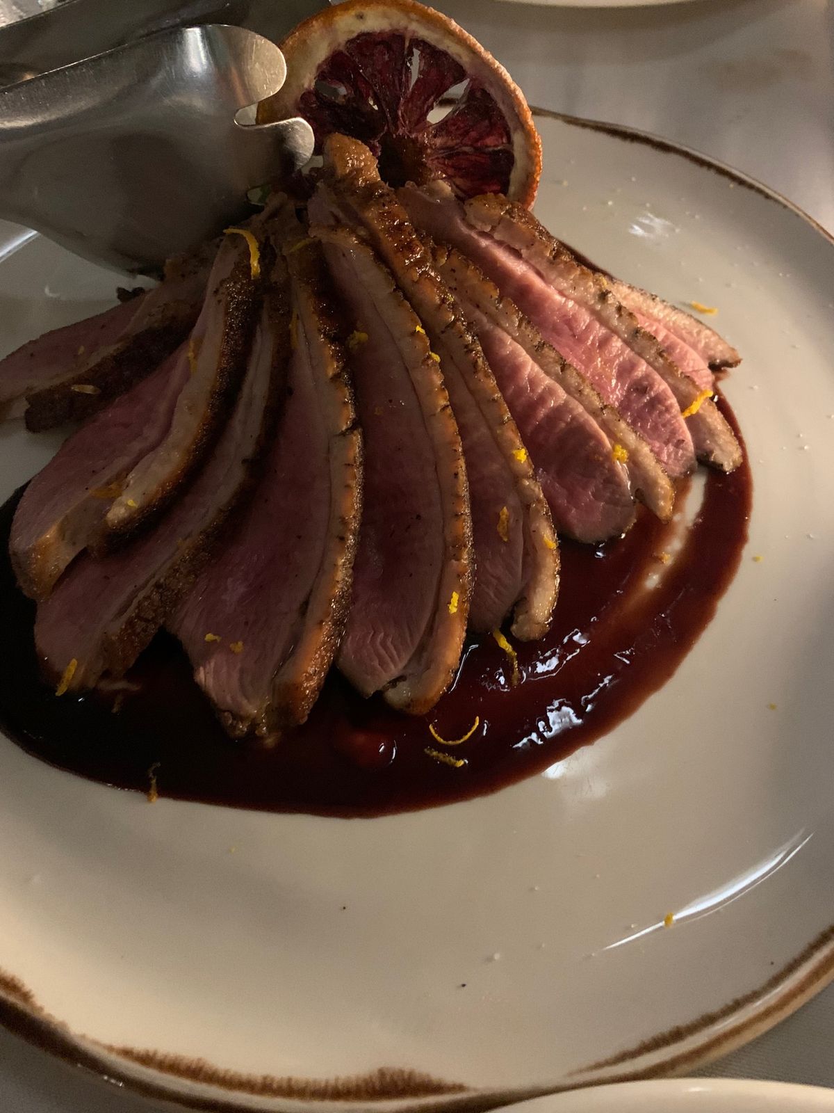 Hawaiiに行ったら必ず伺う「Taormina」
前菜のアサリの大きさっ...