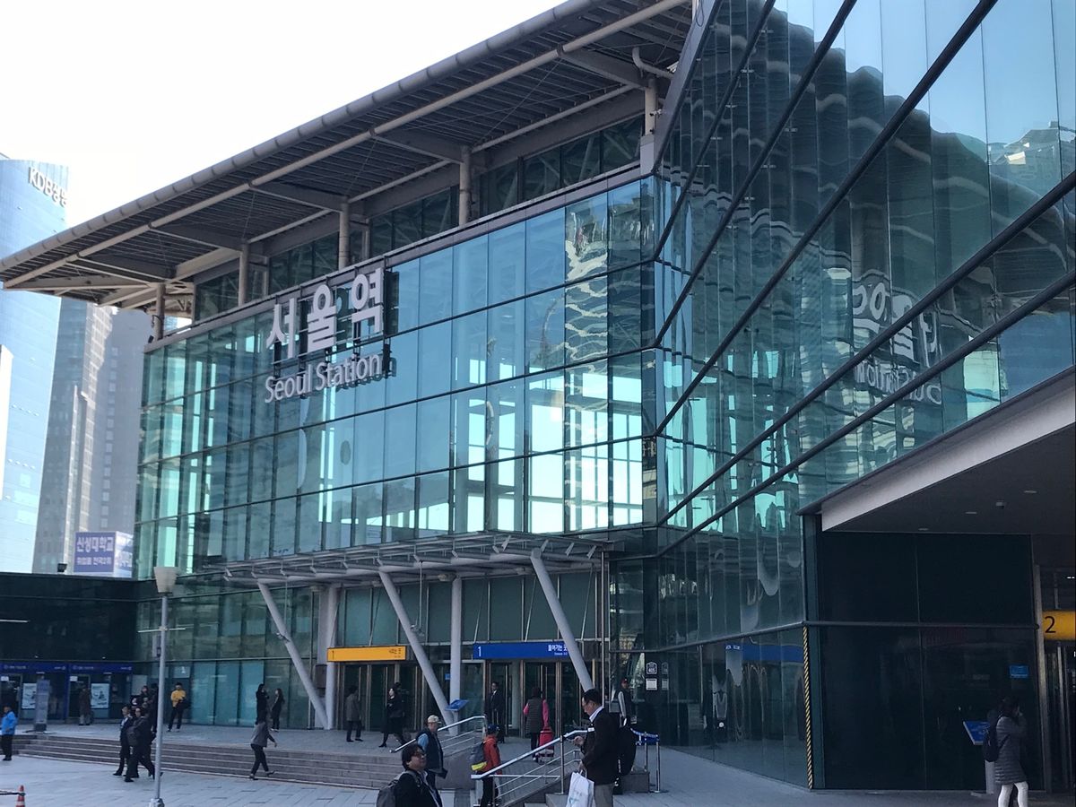 ソウル駅大きくて綺麗だった