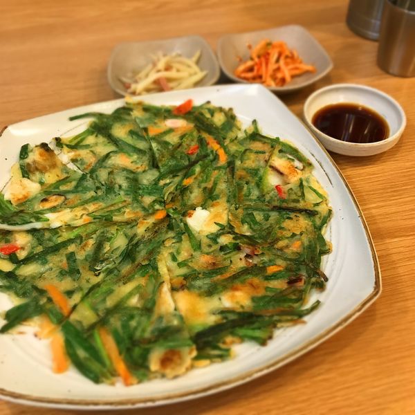 大韓民国 (韓国)・ソウル「韓国一人旅」の写真：仁寺洞のチヂミ
明洞のタッカンジョン
明...