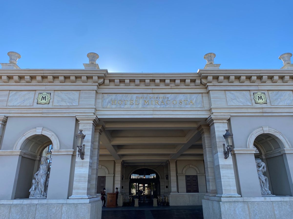 憧れのホテルミラコスタ初宿泊☺️
ミッキーと同じ誕生日でバースデーシール回収！