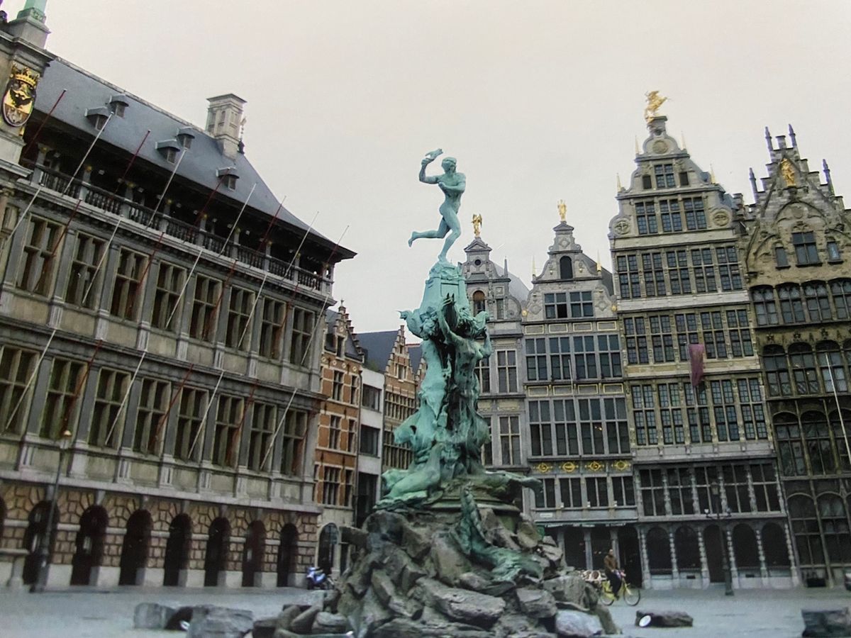 アントワープの素敵過ぎる駅。