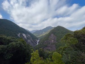 千尋の滝 展望台

雲水峡のトレッキングが終わって
Tさんは一足先に帰った...