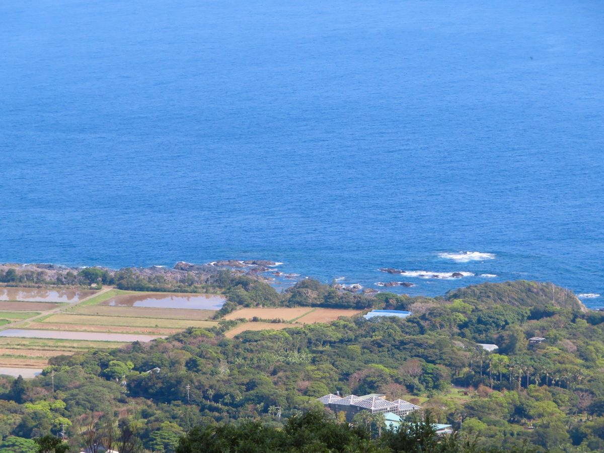 千尋の滝　展望台からの眺め

なんか景色が南アフリカの山からの景色に似てて...