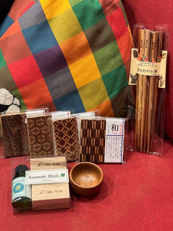 日本・屋久島「初めての屋久島⛰」の写真：お土産には屋久杉グッズをついついアレコレ...