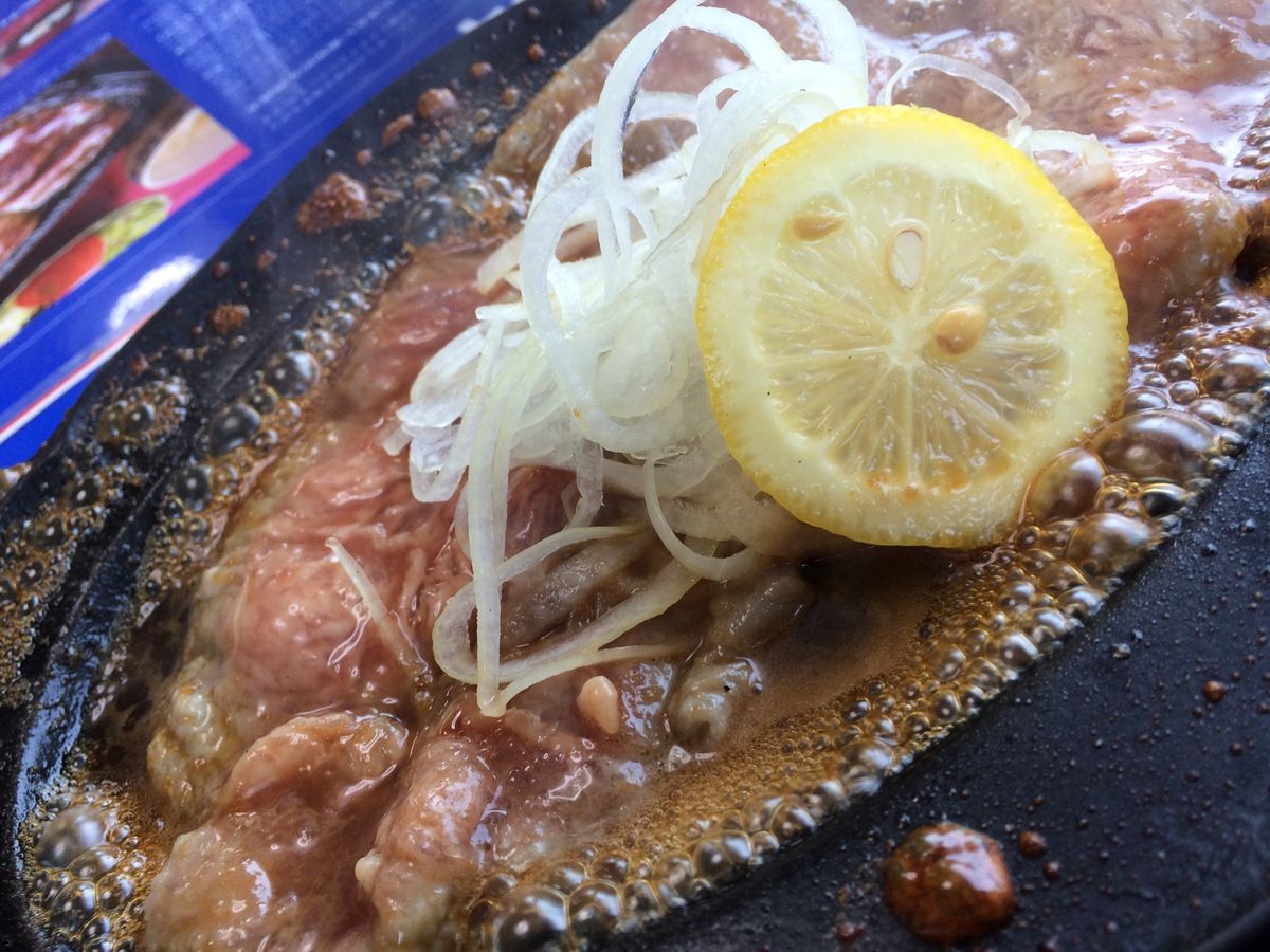 佐世保名物、バーガーとレモンステーキ。九十九島クルーズ