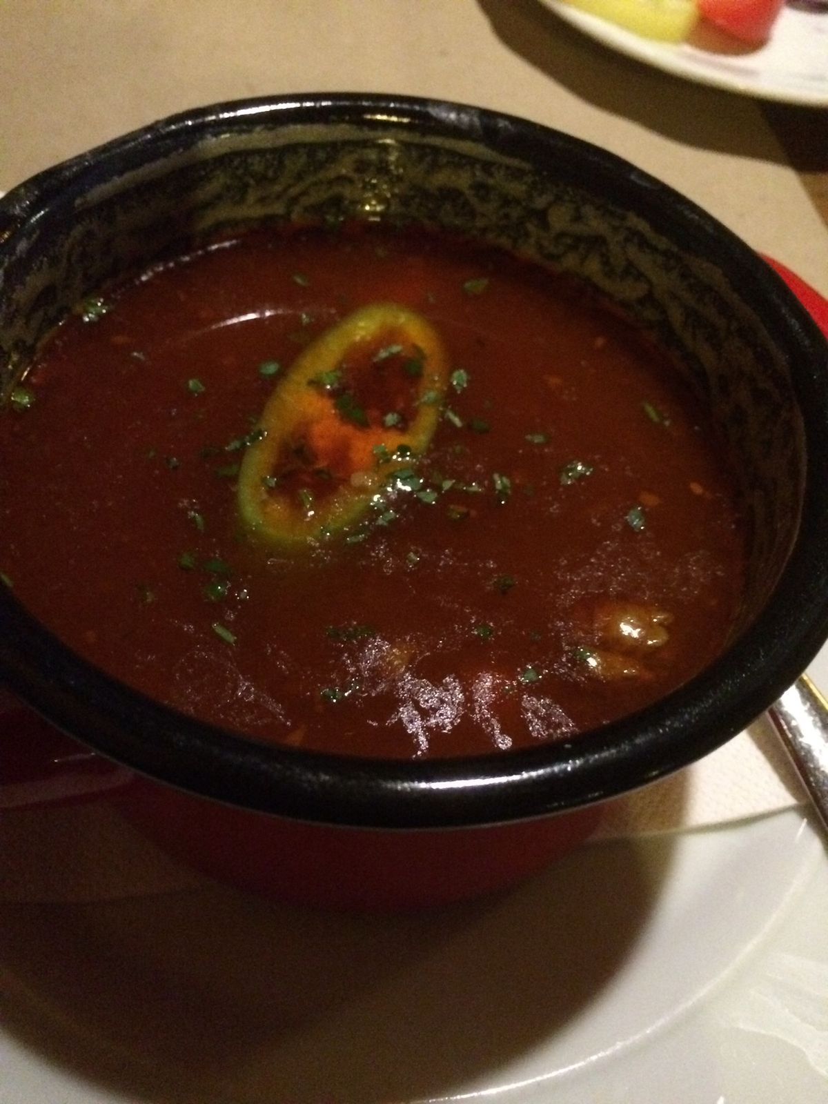 このお店で倒れたなぁ〜確かリスト音楽院か東へまっすぐ300mくらい歩いたフ...