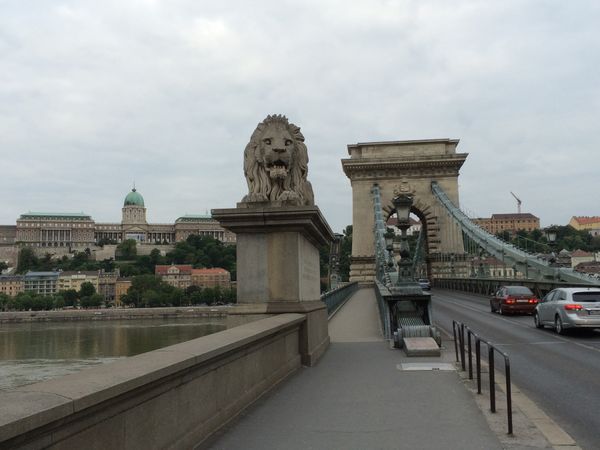 ハンガリー・ブダペスト「ミュンヘン/ザルツブルク/ブダペスト」の写真：このお店で倒れたなぁ〜確かリスト音楽院か...