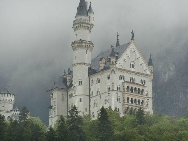 ハンガリー・ブダペスト「ミュンヘン/ザルツブルク/ブダペスト」の写真：ノイシュヴァンシュタイン城