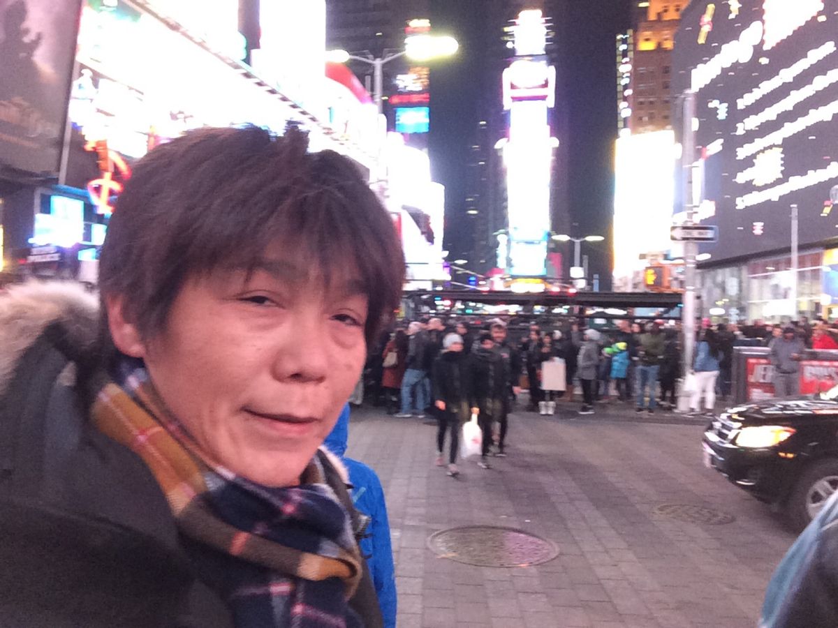 タイムズスクエアのカウントダウンの様子…撮影が雑だけどイベント参加の方が大...