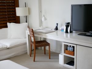 宿泊先はザ　モダン　ホノルル。
パーシャルオーシャンビューのお部屋でした。...