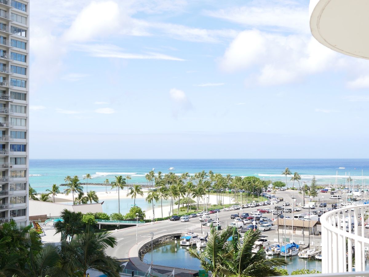 宿泊先はザ　モダン　ホノルル。
パーシャルオーシャンビューのお部屋でした。...