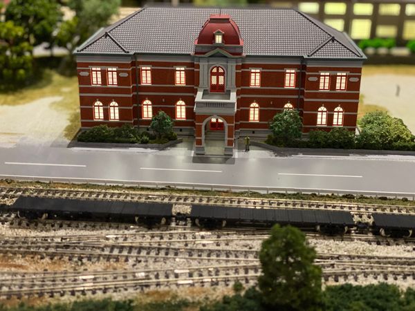 日本・福岡県「初めての🦕いのちのたび博物館🦖」の写真：八幡製鐵所の関連施設の模型