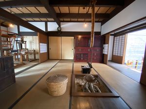 北九州の民家の様子

田の字型という四間取りが一般的な形らしい