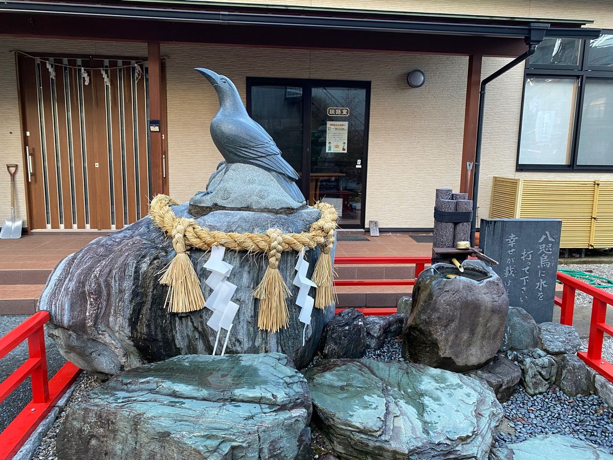 須天熊野神社

雀の飾り付け可愛い☺️