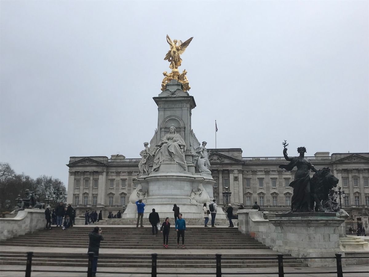 バッキンガム宮殿とピカデリーサーカス！