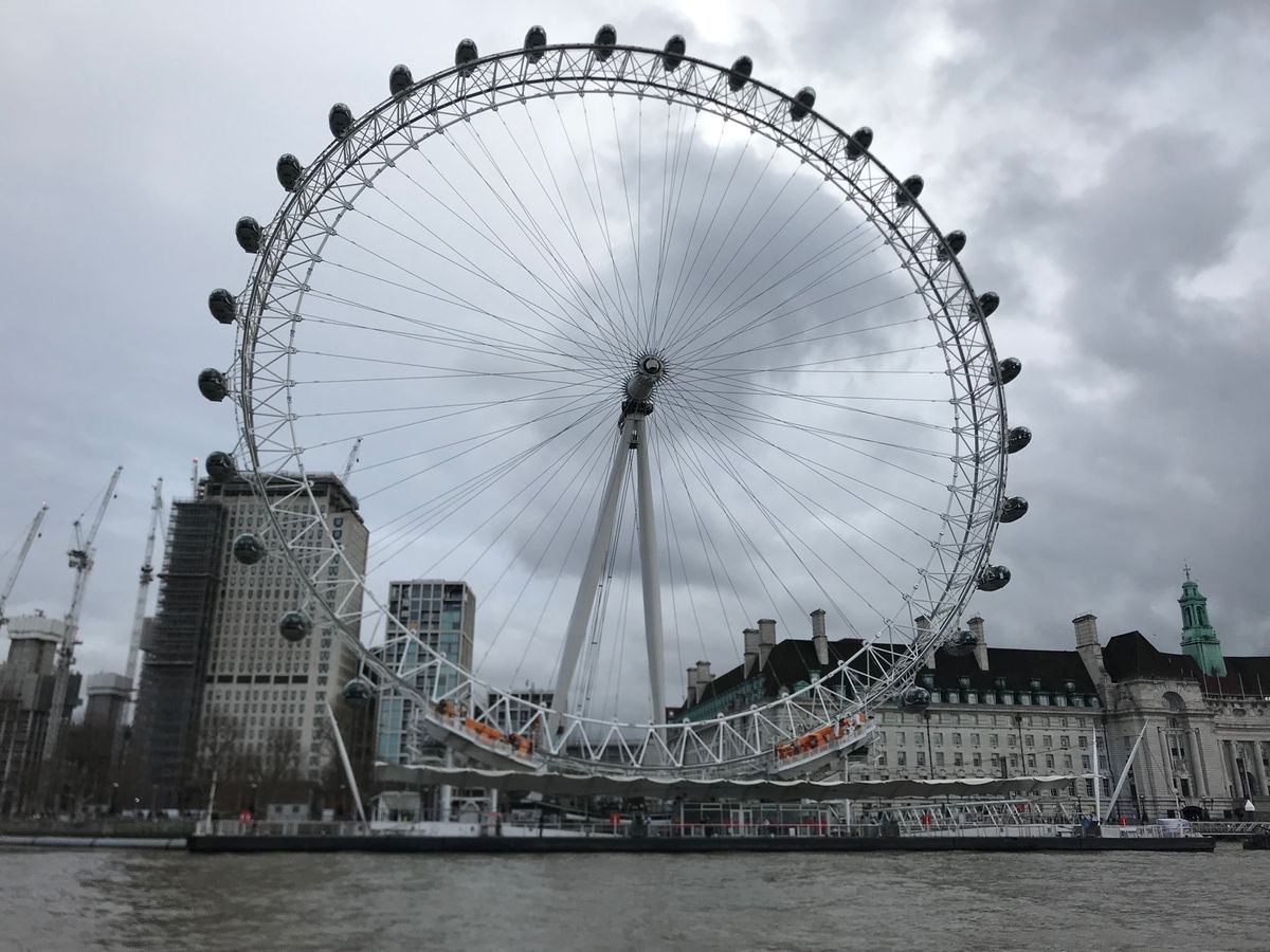 ロンドンアイに乗りました。