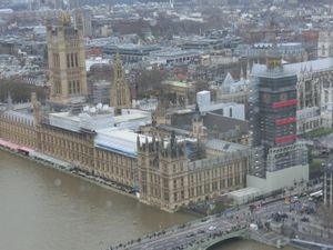 ロンドンアイに乗りました。