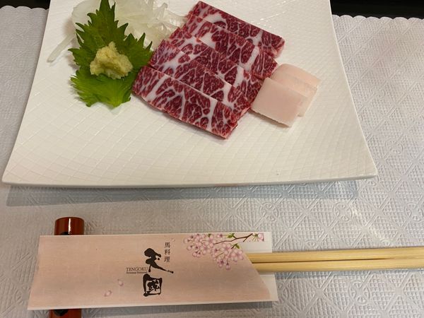 日本・大分県「弾丸熊本旅！大分と宮崎にもちょっと！」の写真：馬刺し！
天國！
5品のセットだったんだ...